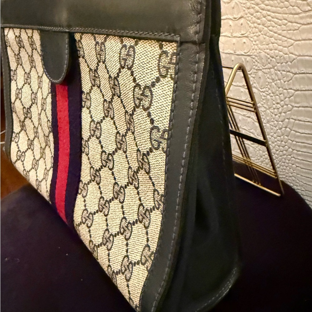 Gucci Vintage GG PVC Navy Clutch Pouch - Picture 5 of 14